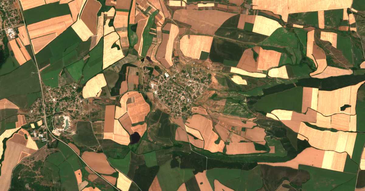Carte satellite de Nedan