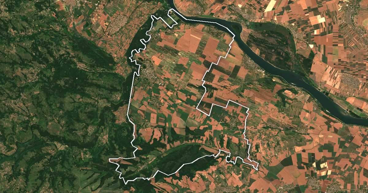 Image satellite avec la limite tracée: Brégovo