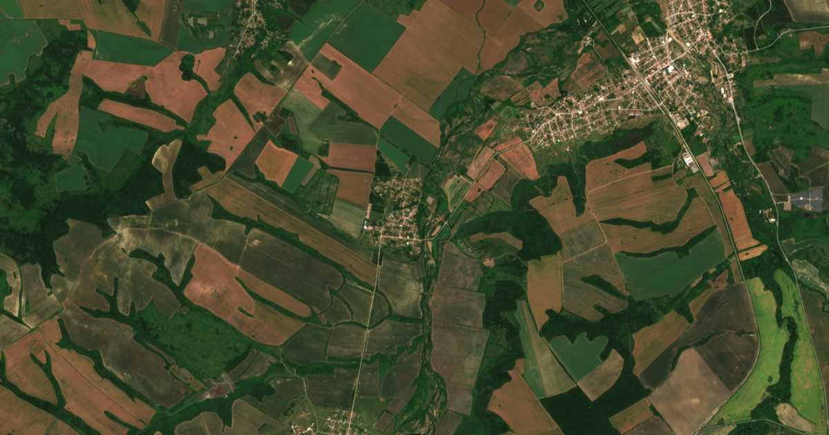Carte satellite de Golemo Babino