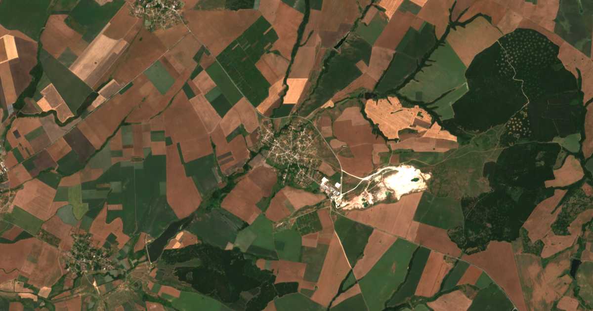 Carte satellite de Kamenec