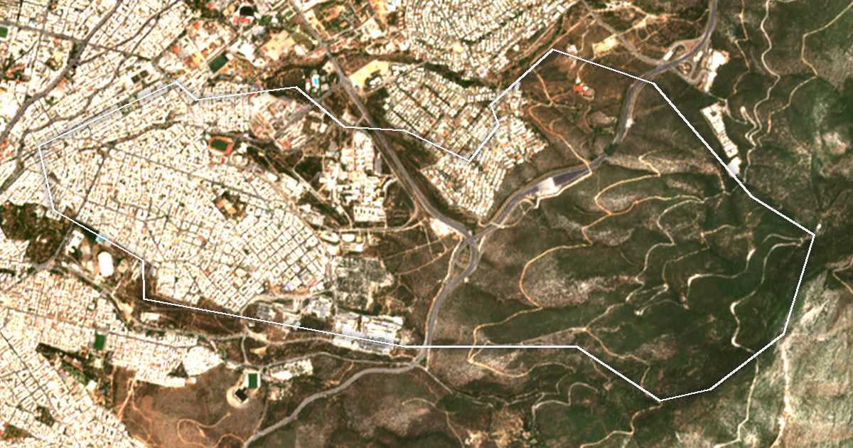 Image satellite avec la limite tracée: Zográfou