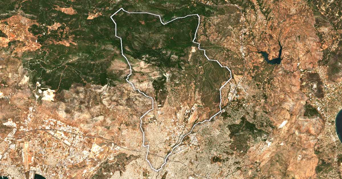 Image satellite avec la limite tracée: d'Acharnés