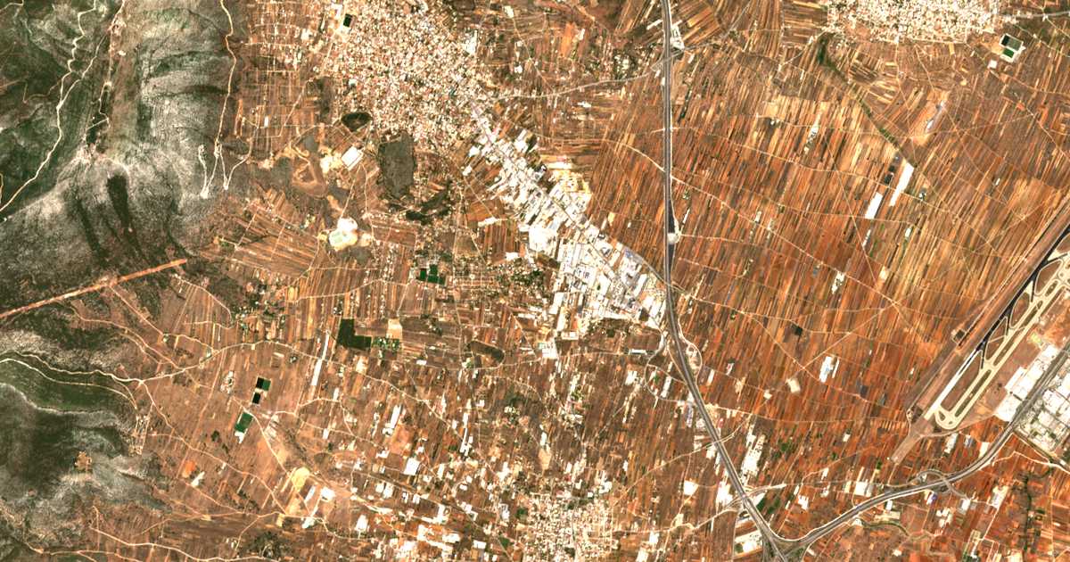 Carte satellite de Karellás