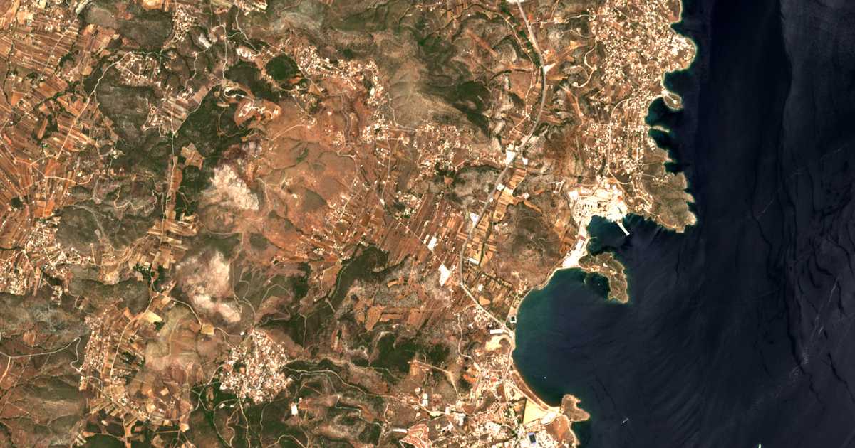 Carte satellite de Ágios Geórgios Thorikoú