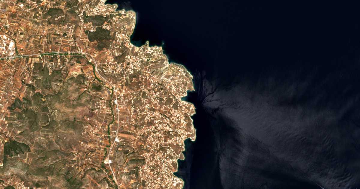 Carte satellite de Pórto Enniá