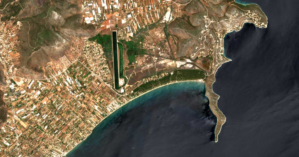 Carte satellite de Schiniás