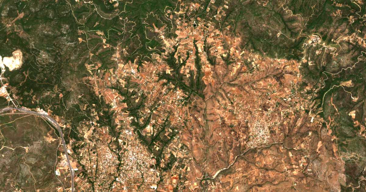 Carte satellite de Mikrochóri