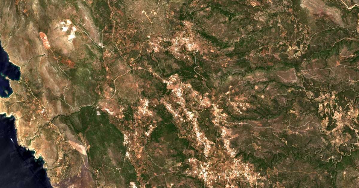 Carte satellite de Karvounádes