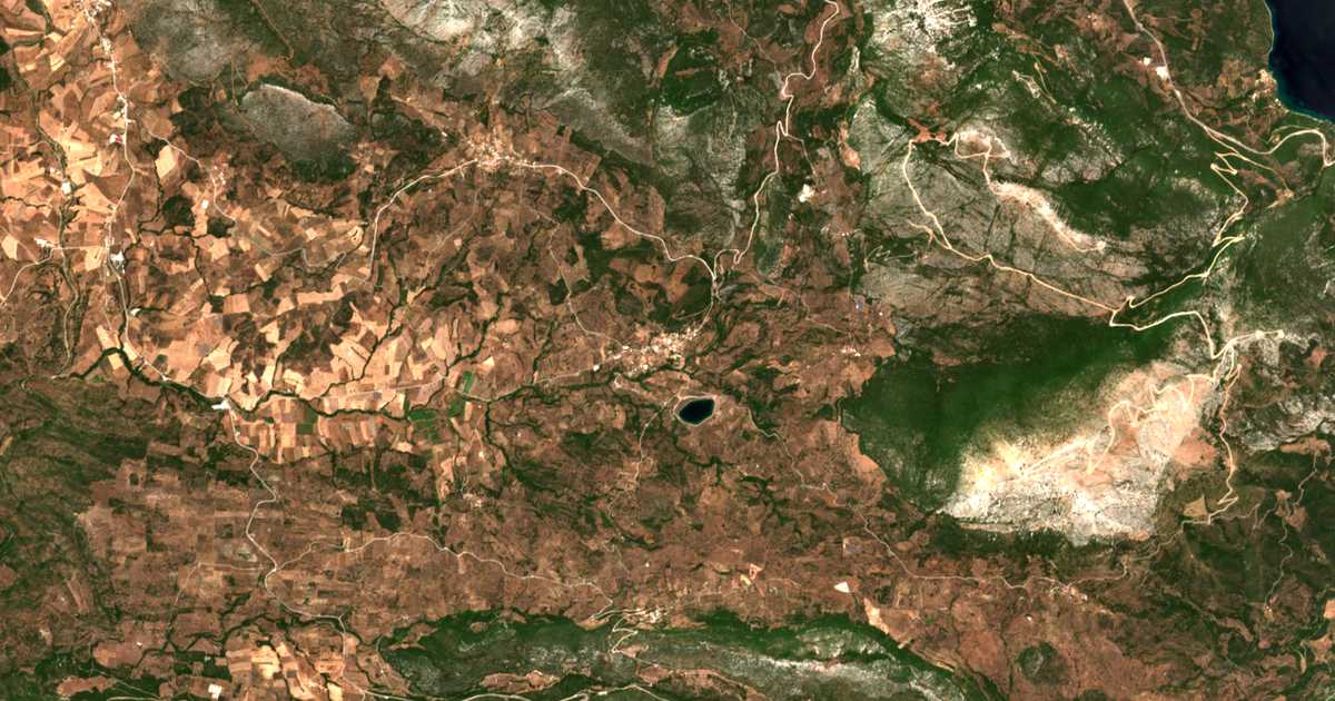 Carte satellite de Karatzás