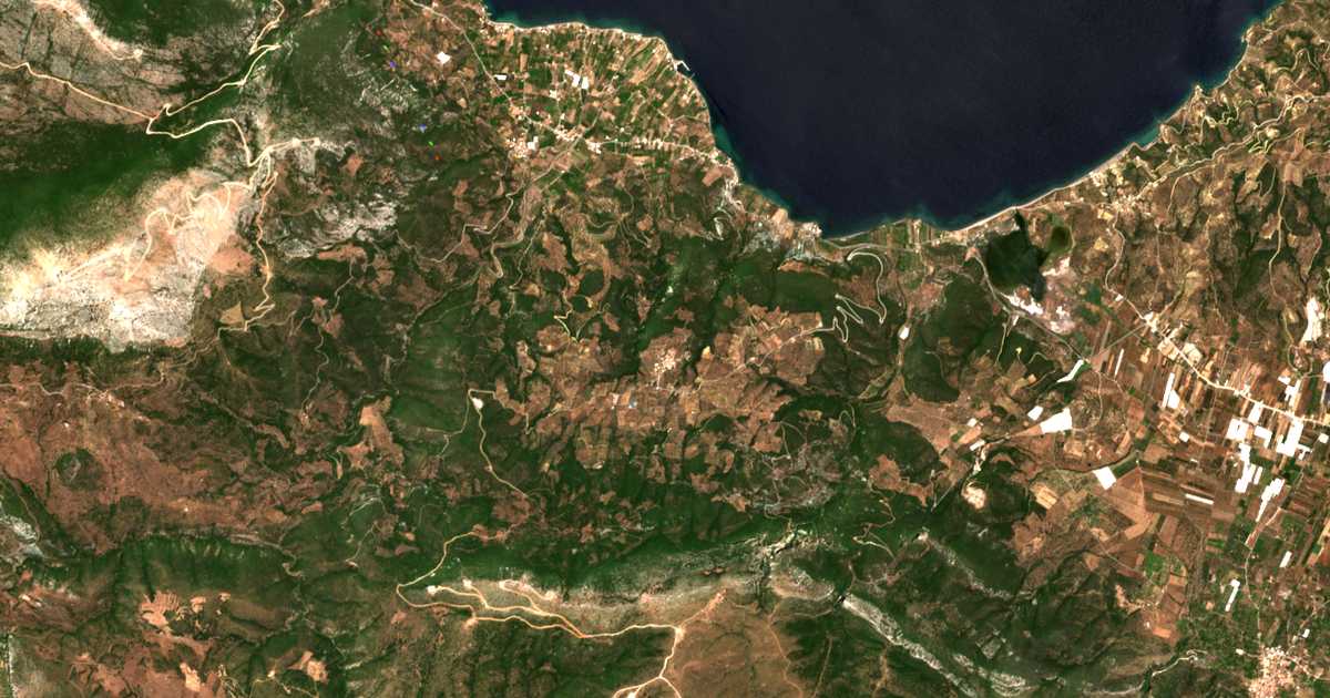 Carte satellite de Skapétion