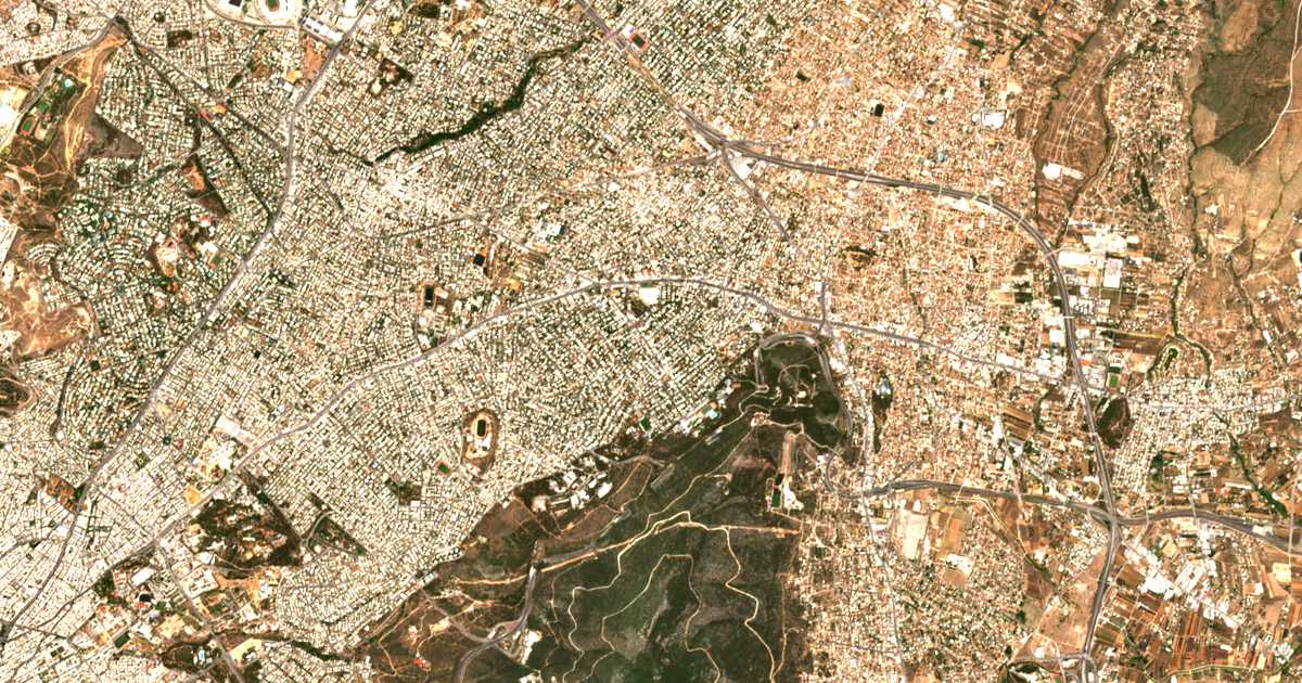 Carte satellite de Agía Paraskeví