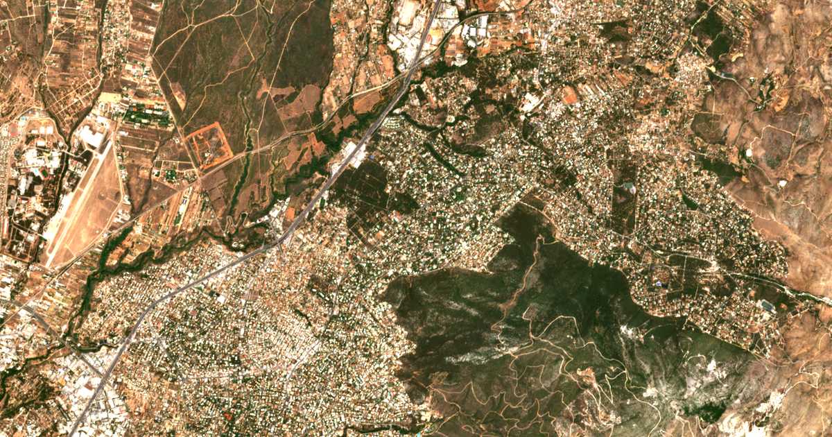 Carte satellite de Ekáli