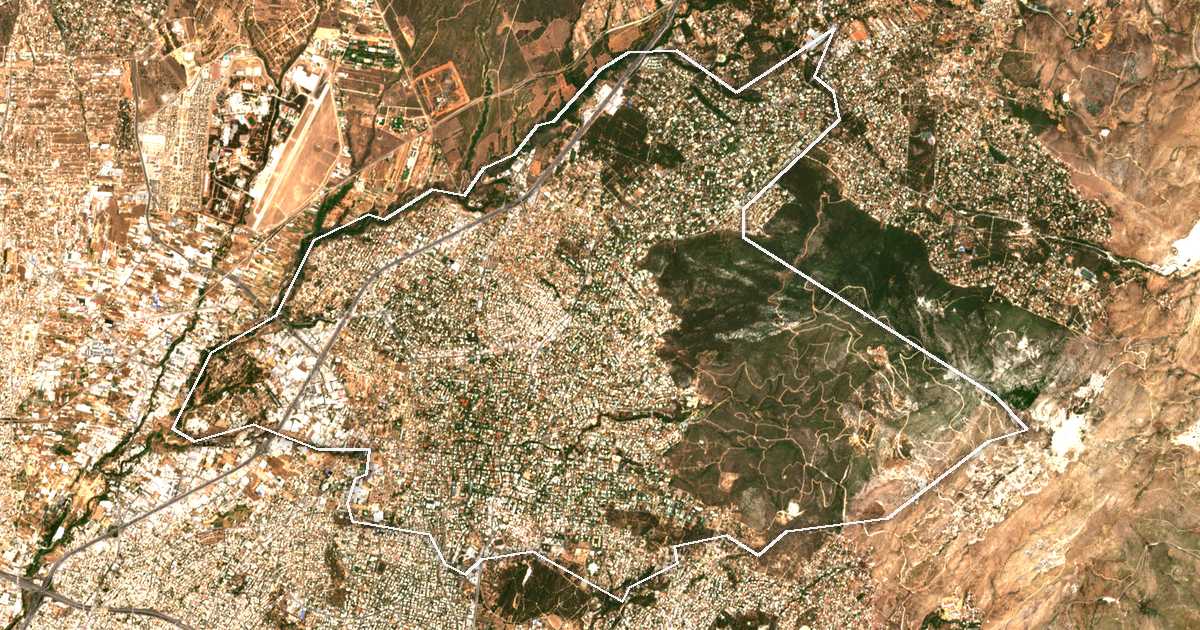 Image satellite avec la limite tracée: de Kephissia