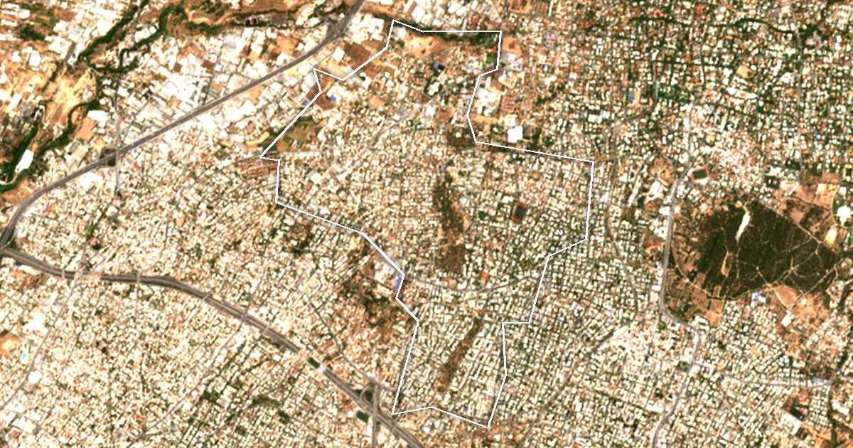 Image satellite avec la limite tracée: Lykóvrysi-Péfki