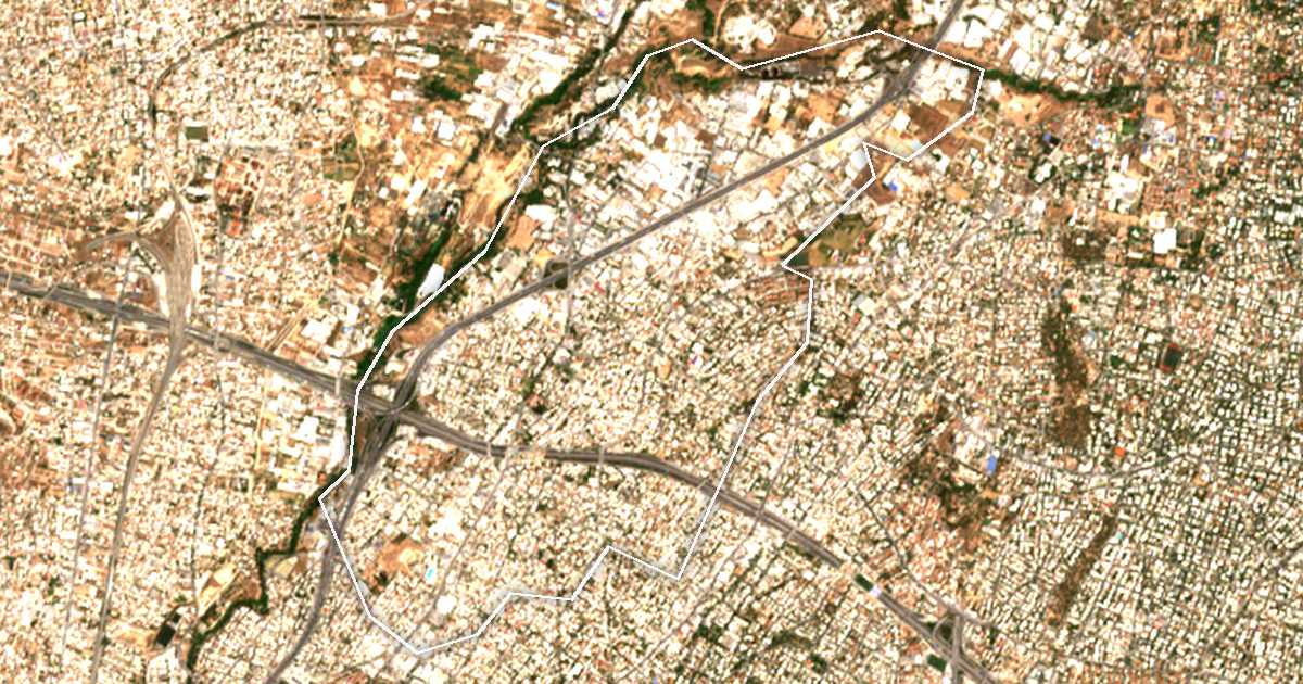 Image satellite avec la limite tracée: Metamórfosi