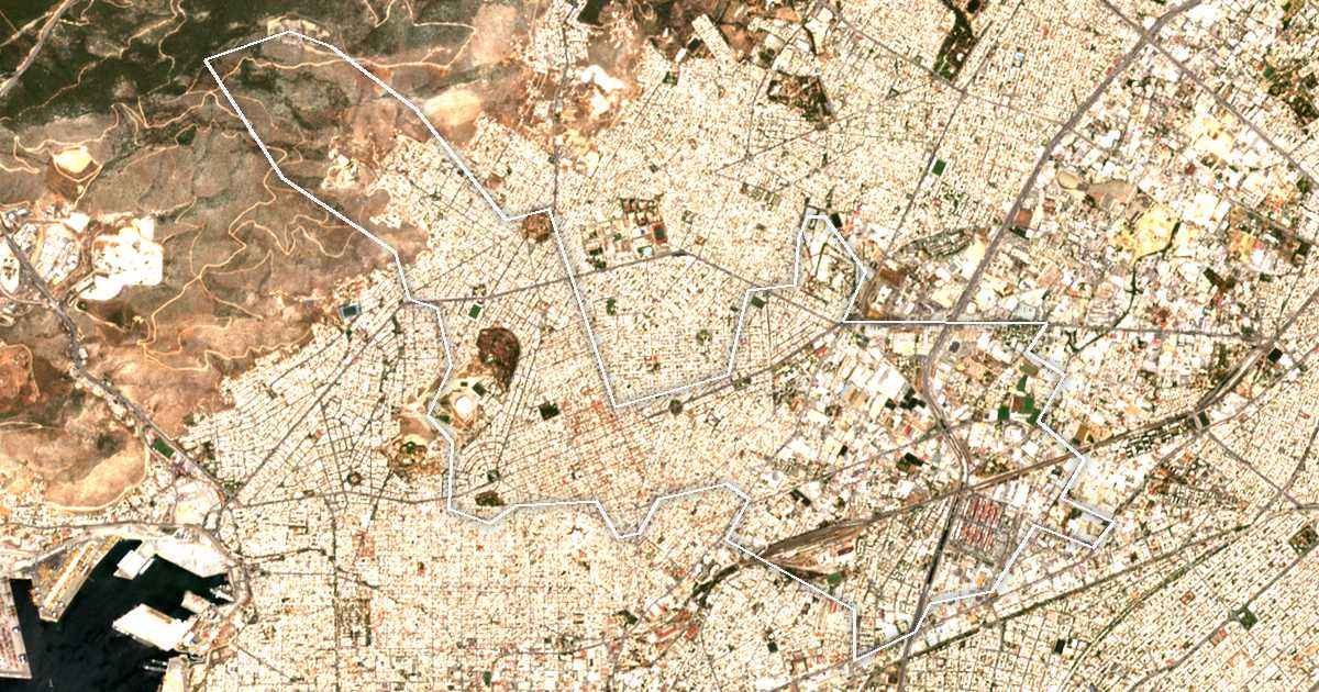 Image satellite avec la limite tracée: Níkea-Ágios Ioánnis Rénti