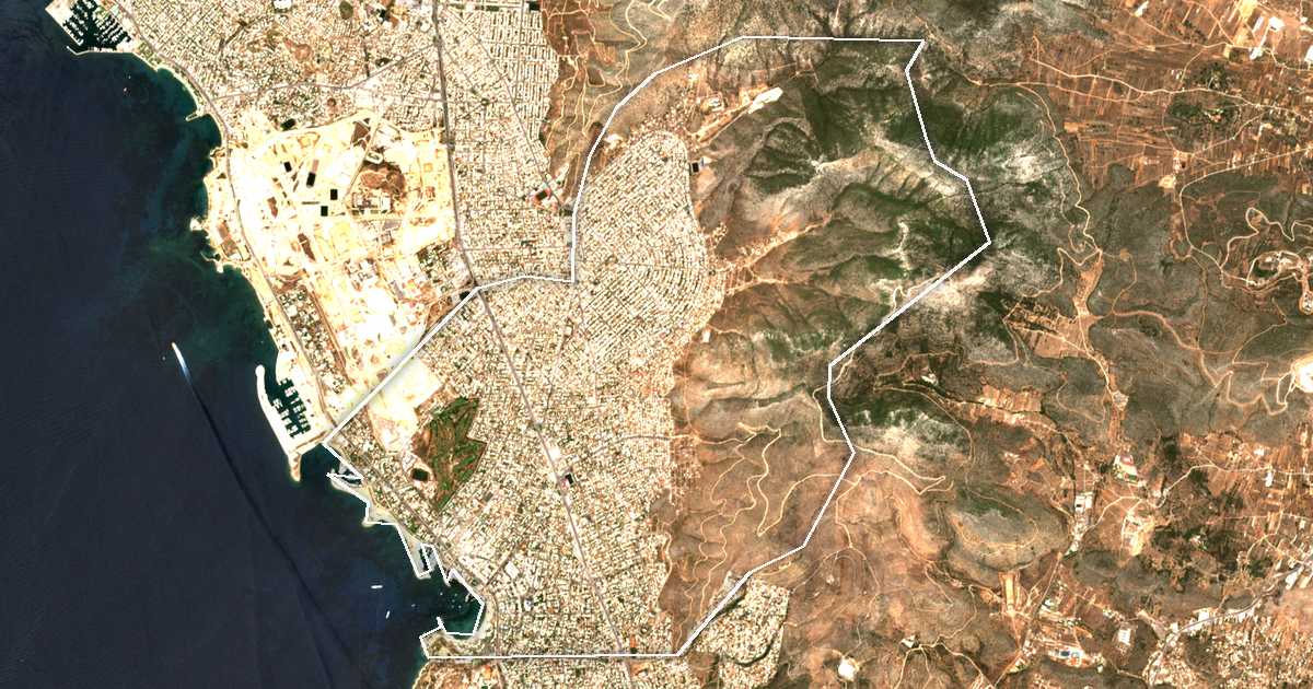 Image satellite avec la limite tracée: Glyfáda