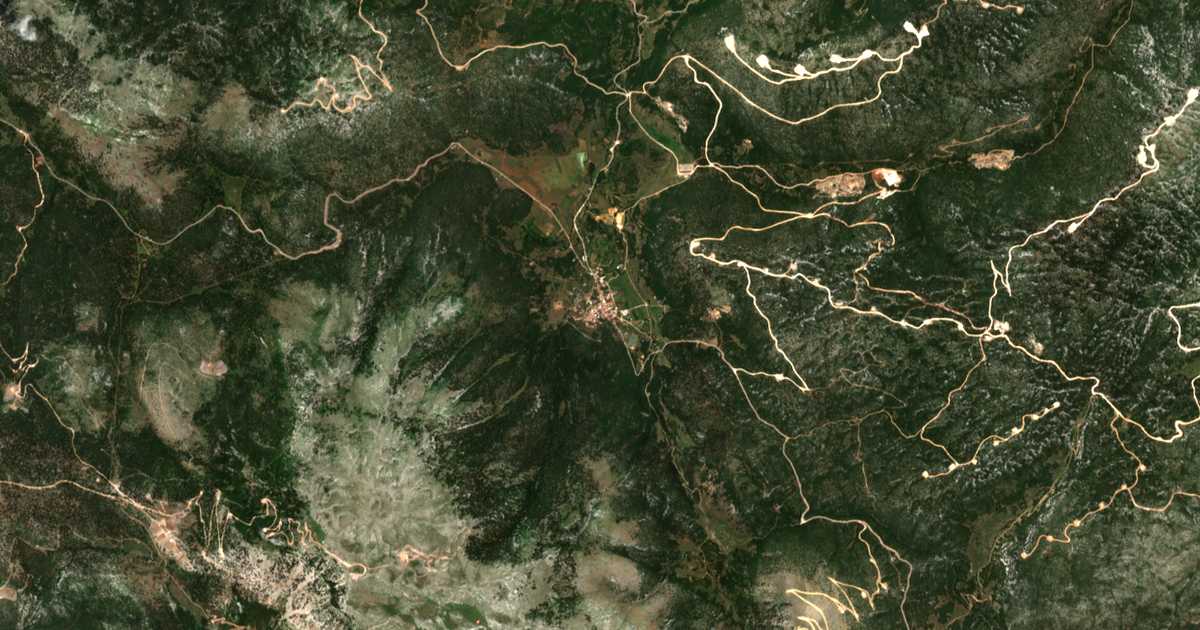 Carte satellite de Agía Ánna