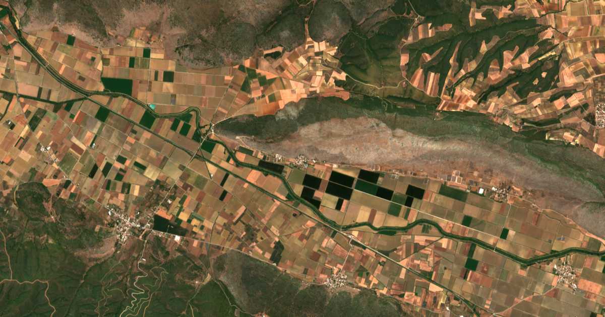 Carte satellite de Akóntion