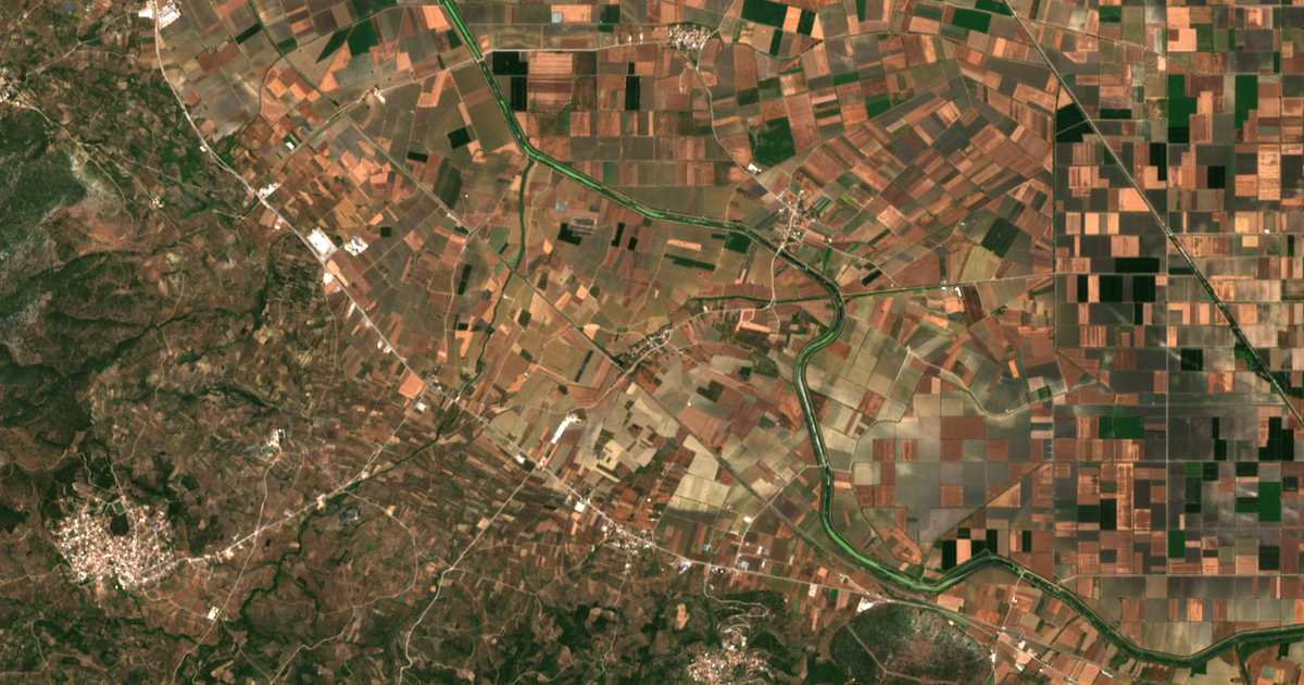 Carte satellite de Alalkomenaí