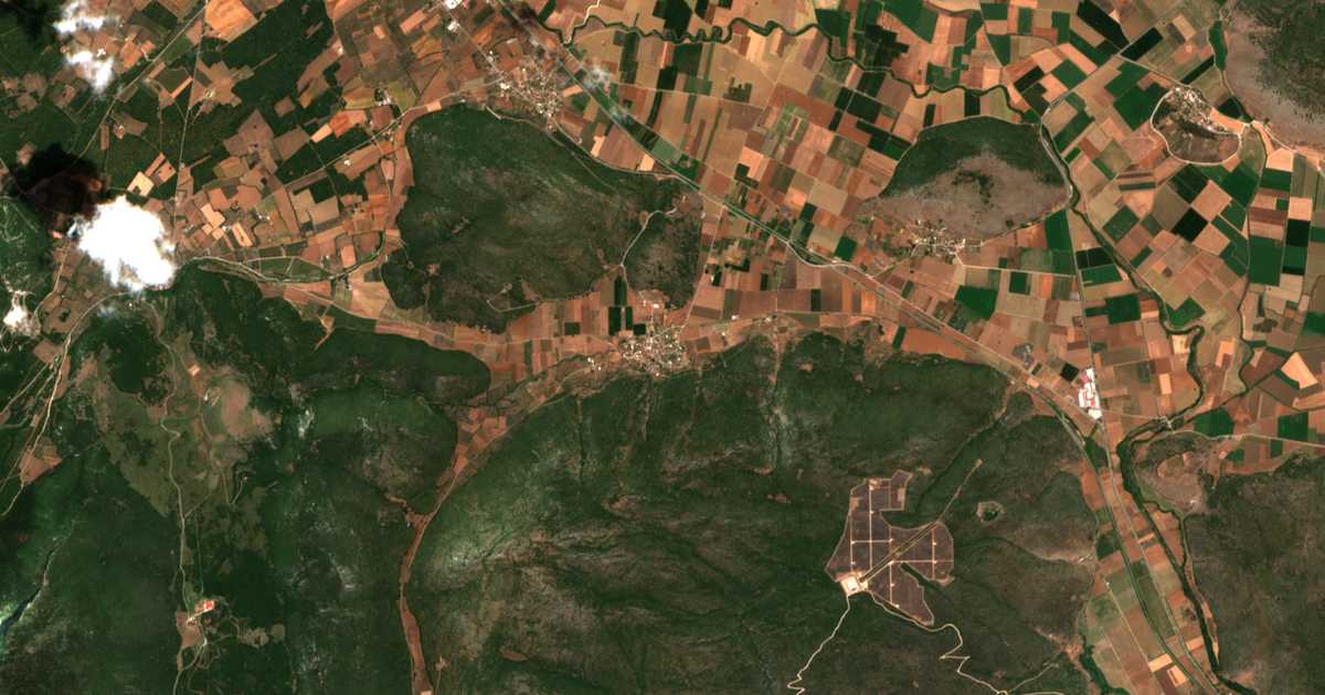 Carte satellite de Parórion