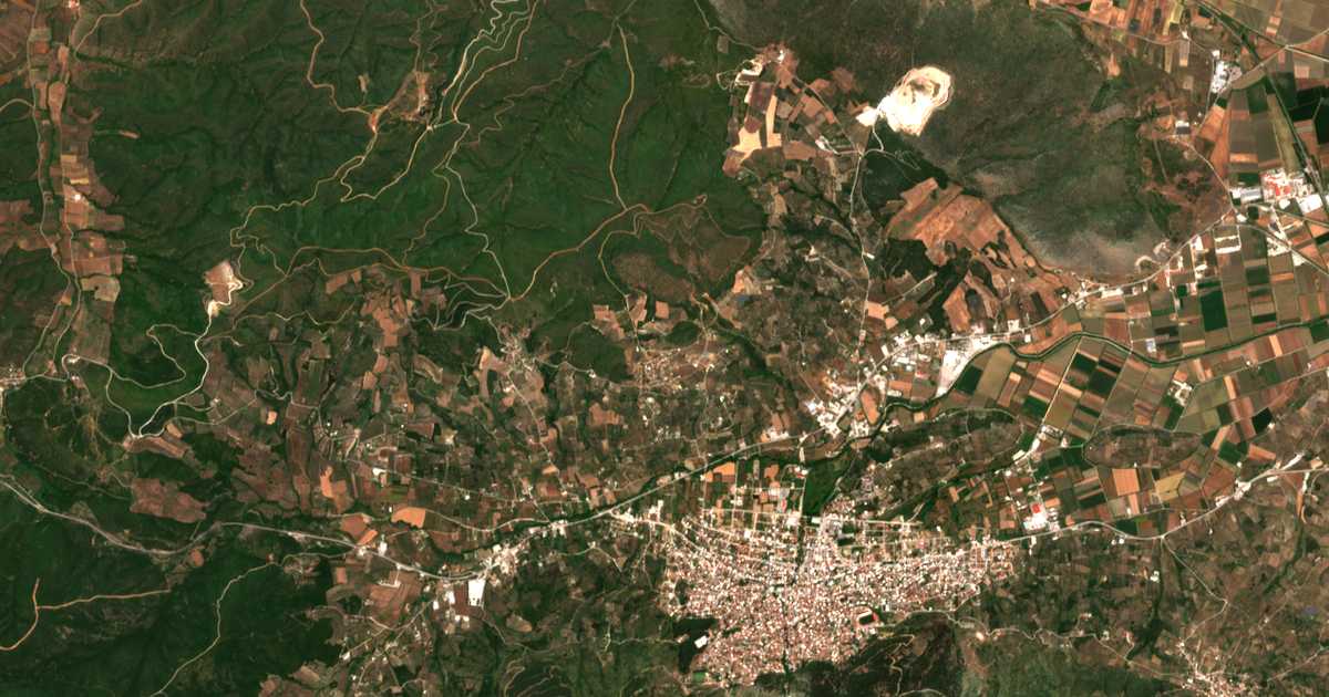 Carte satellite de Perachórion