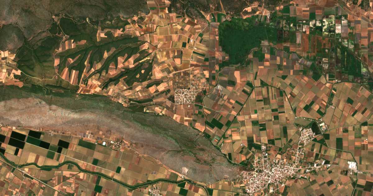 Carte satellite de Diónysos