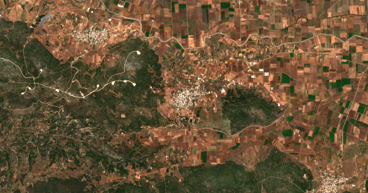 Carte satellite de Kaparéllion