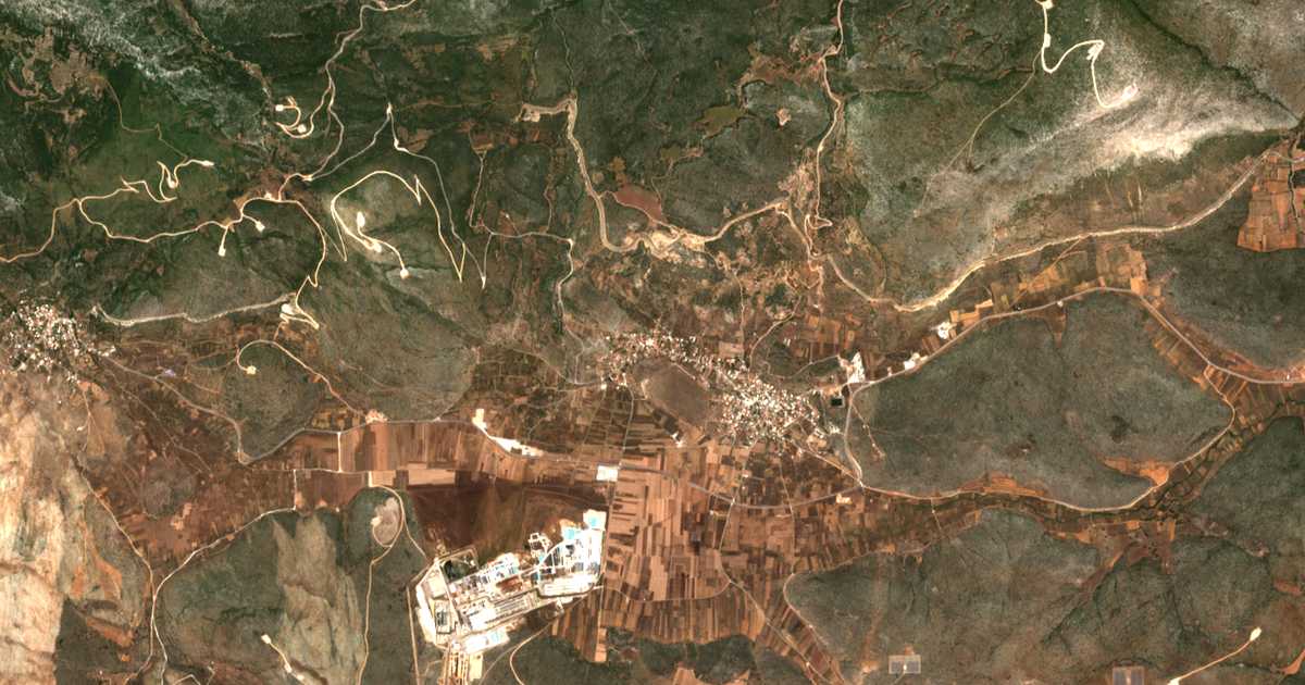 Carte satellite de Thisbé