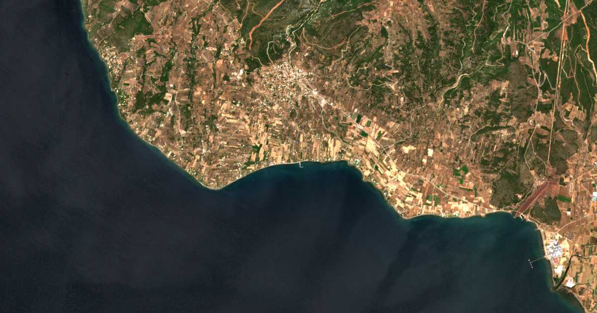 Carte satellite de Paralía Politikón