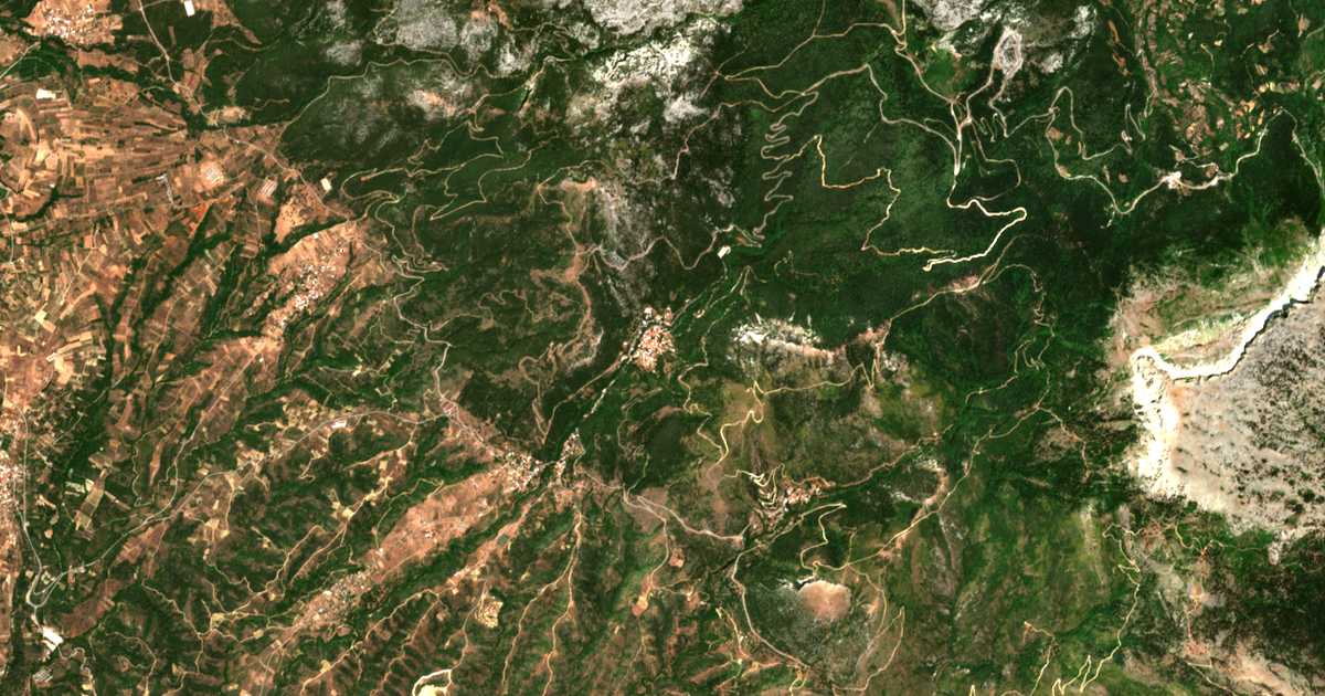 Carte satellite de Stení Dírfyos