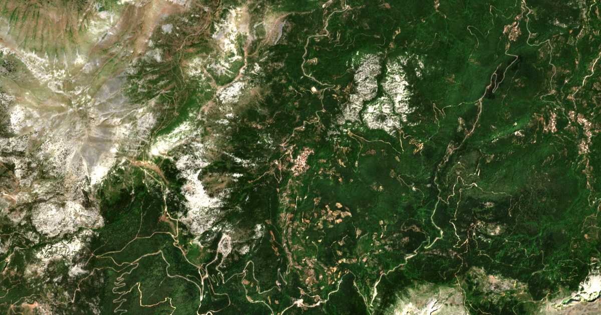Carte satellite de Strópones