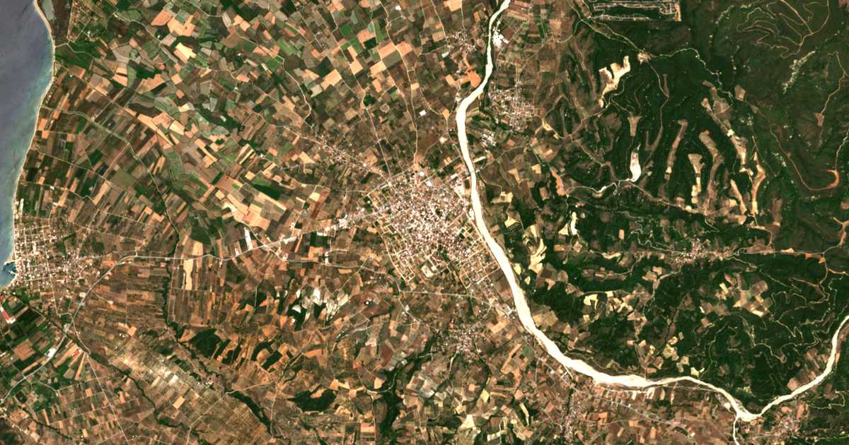 Carte satellite de Istiaía
