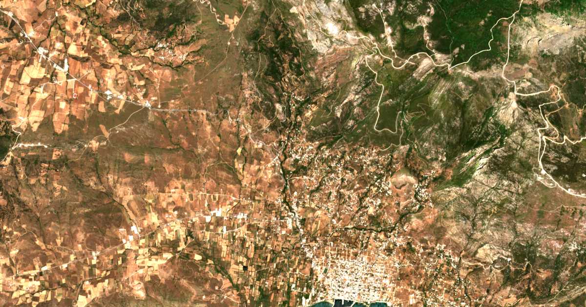 Carte satellite de Kalývia