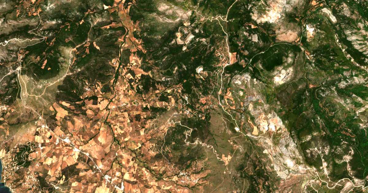 Carte satellite de Paradeísion