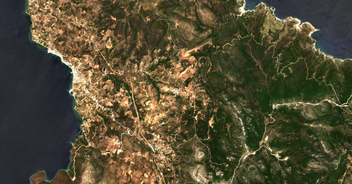 Carte satellite de Zoodóchos Pigí