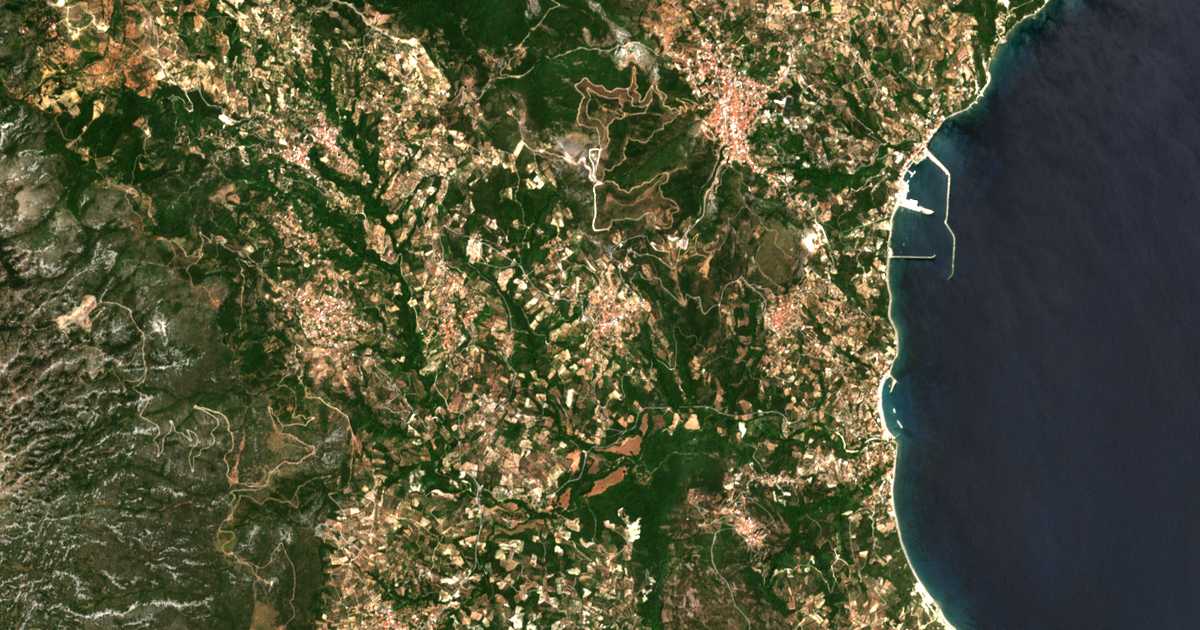 Carte satellite de Kalimeriáni