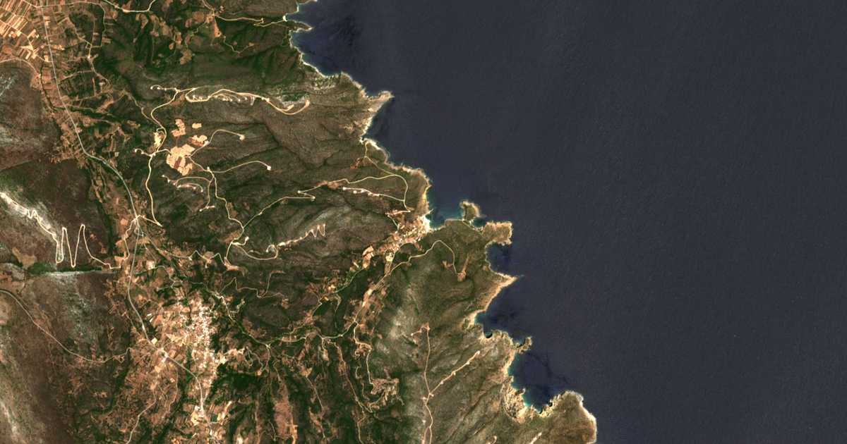 Carte satellite de Paralía Zarákon