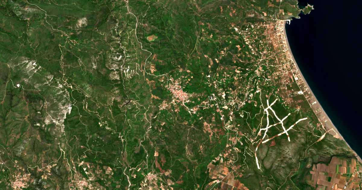 Carte satellite de Aghía Ánna