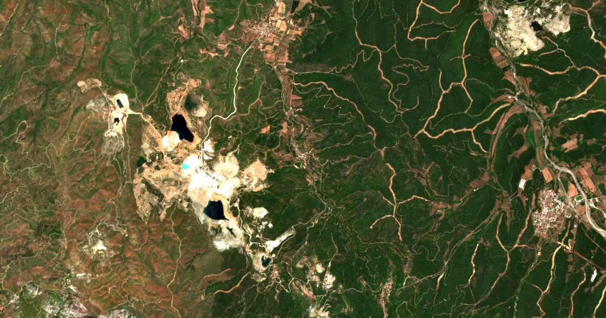 Carte satellite de Kalývia