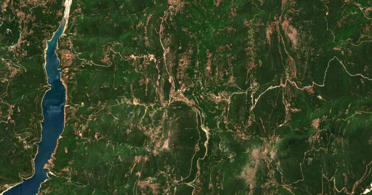 Carte satellite de Dytikí Frangísta