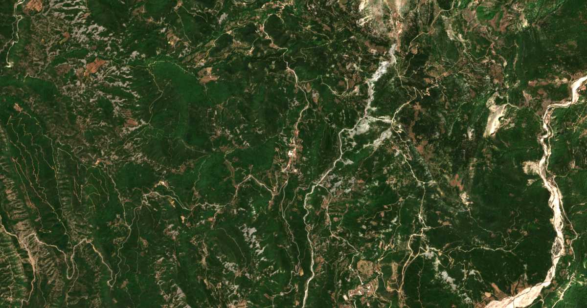 Carte satellite de Voúlpi