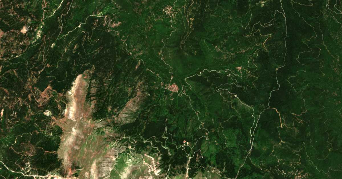 Carte satellite de Agía Triás