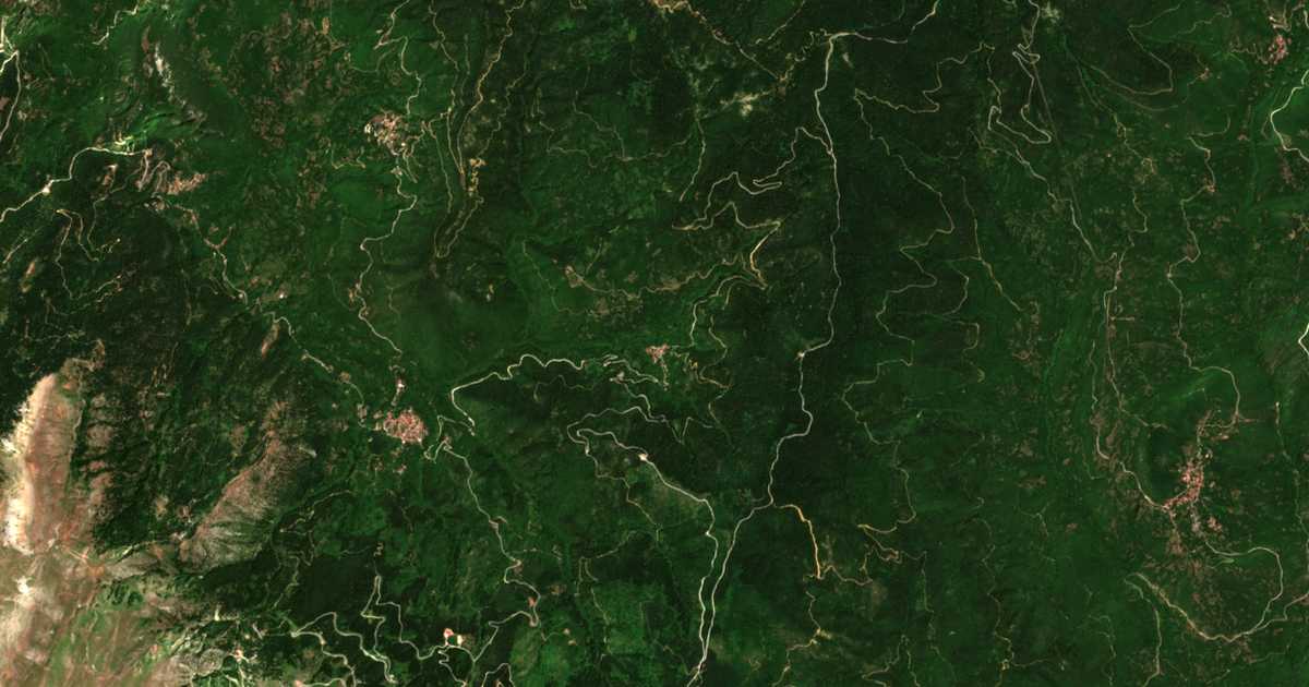 Carte satellite de Ágios Charálampos