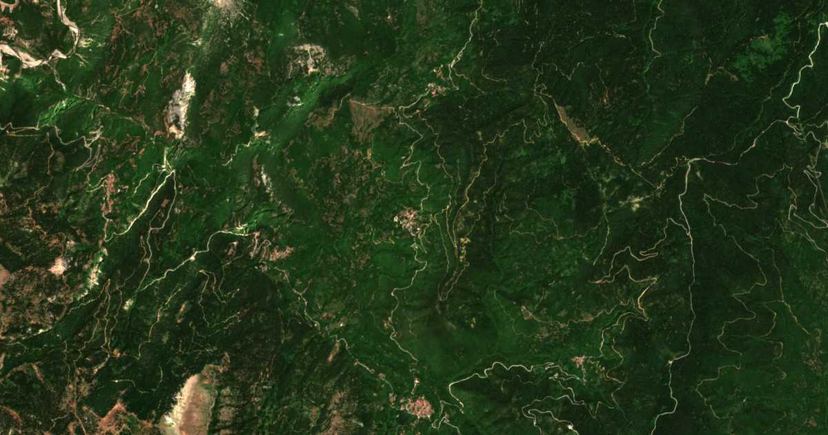 Carte satellite de Petrálona