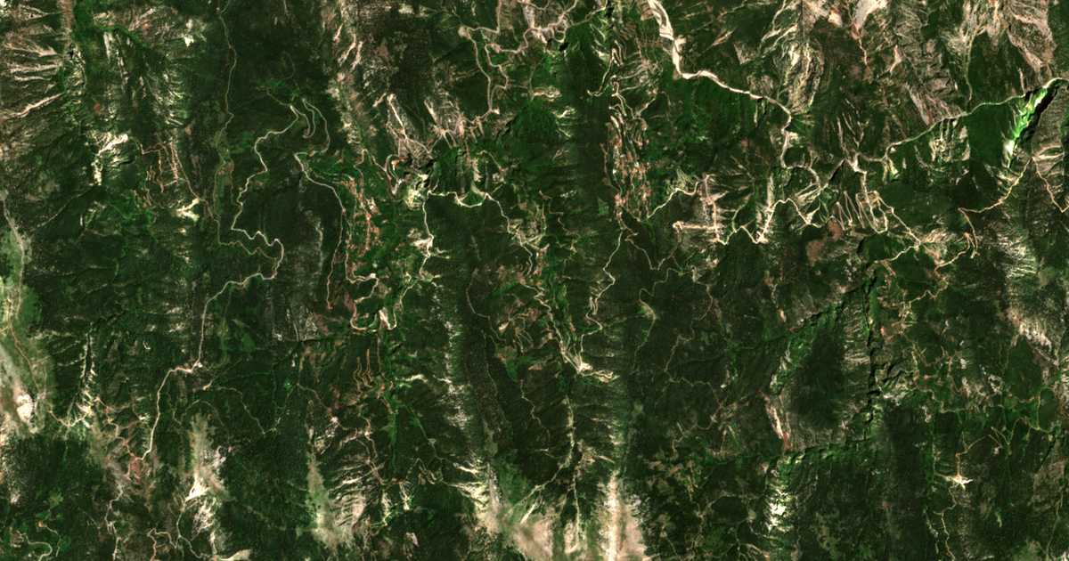 Carte satellite de Tórnos