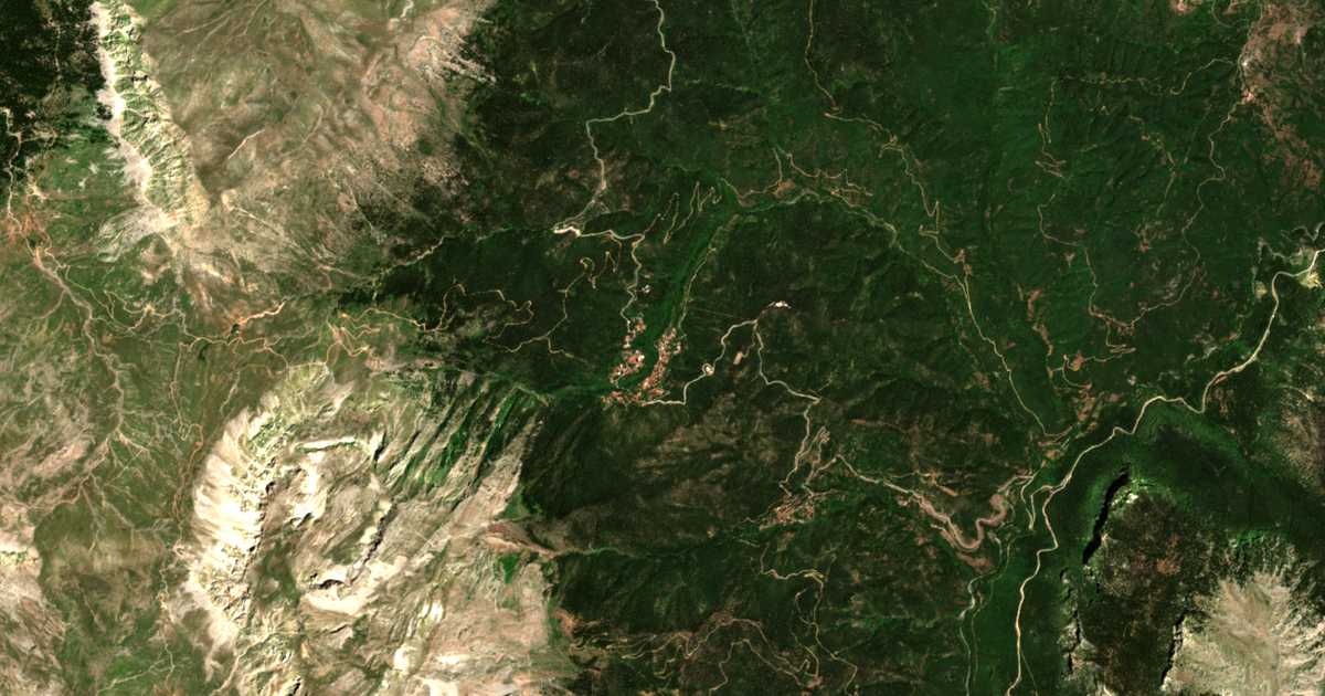 Carte satellite de Athanásios Diákos