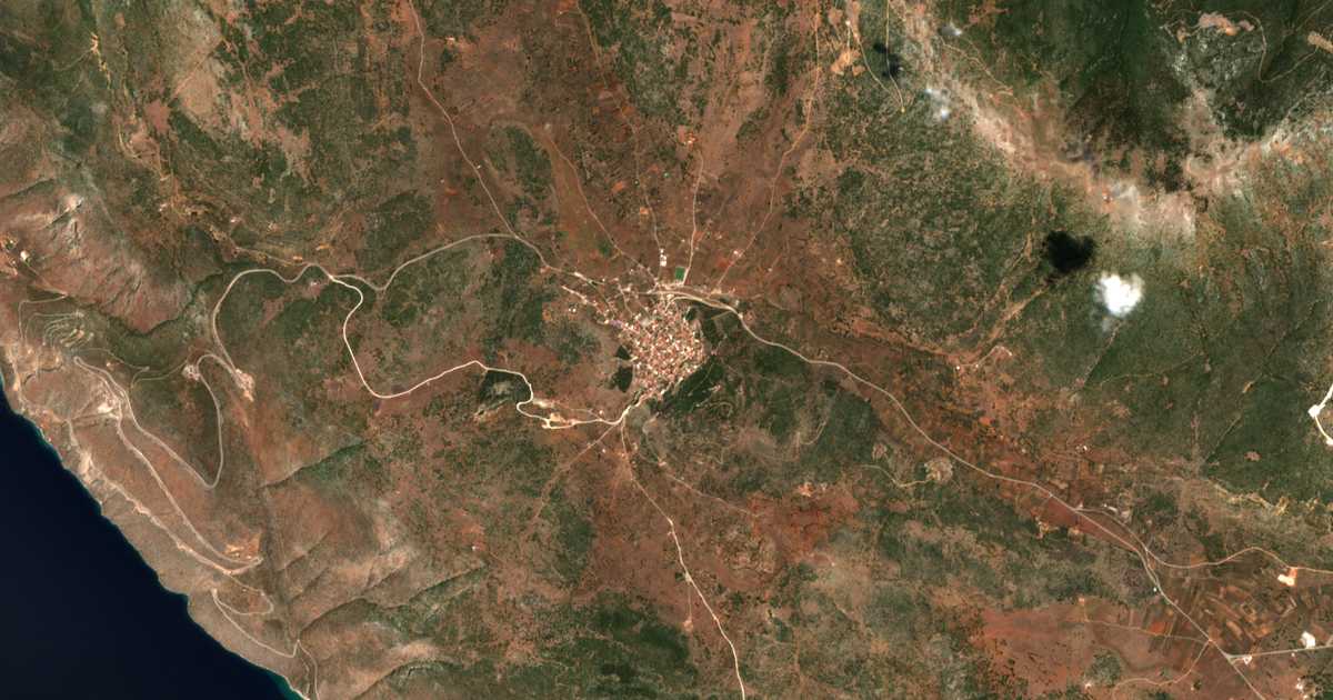 Carte satellite de Desfína