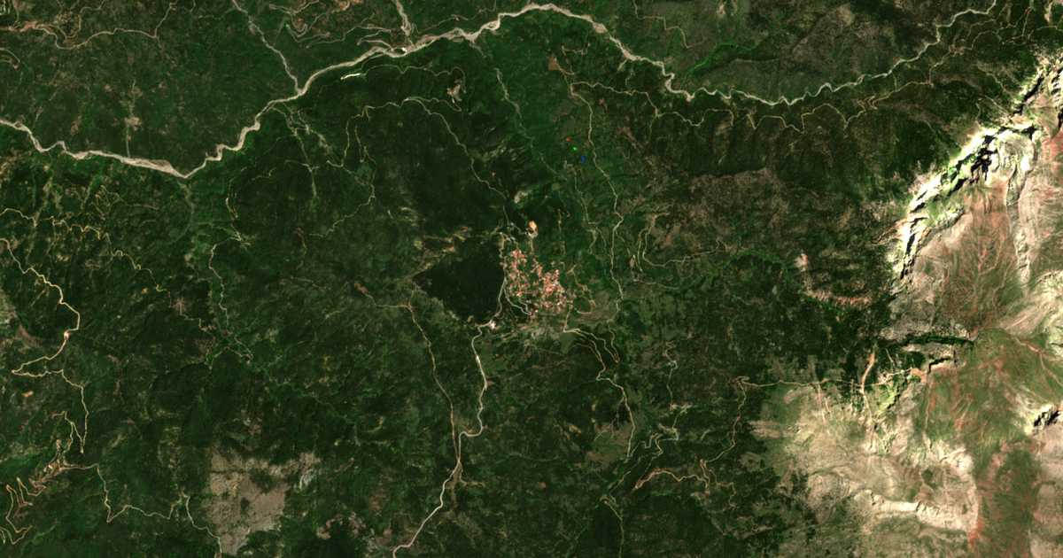 Carte satellite de Artotína