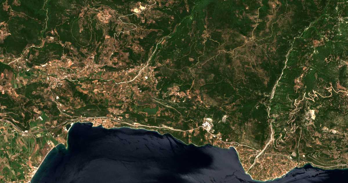Carte satellite de Dáfnos